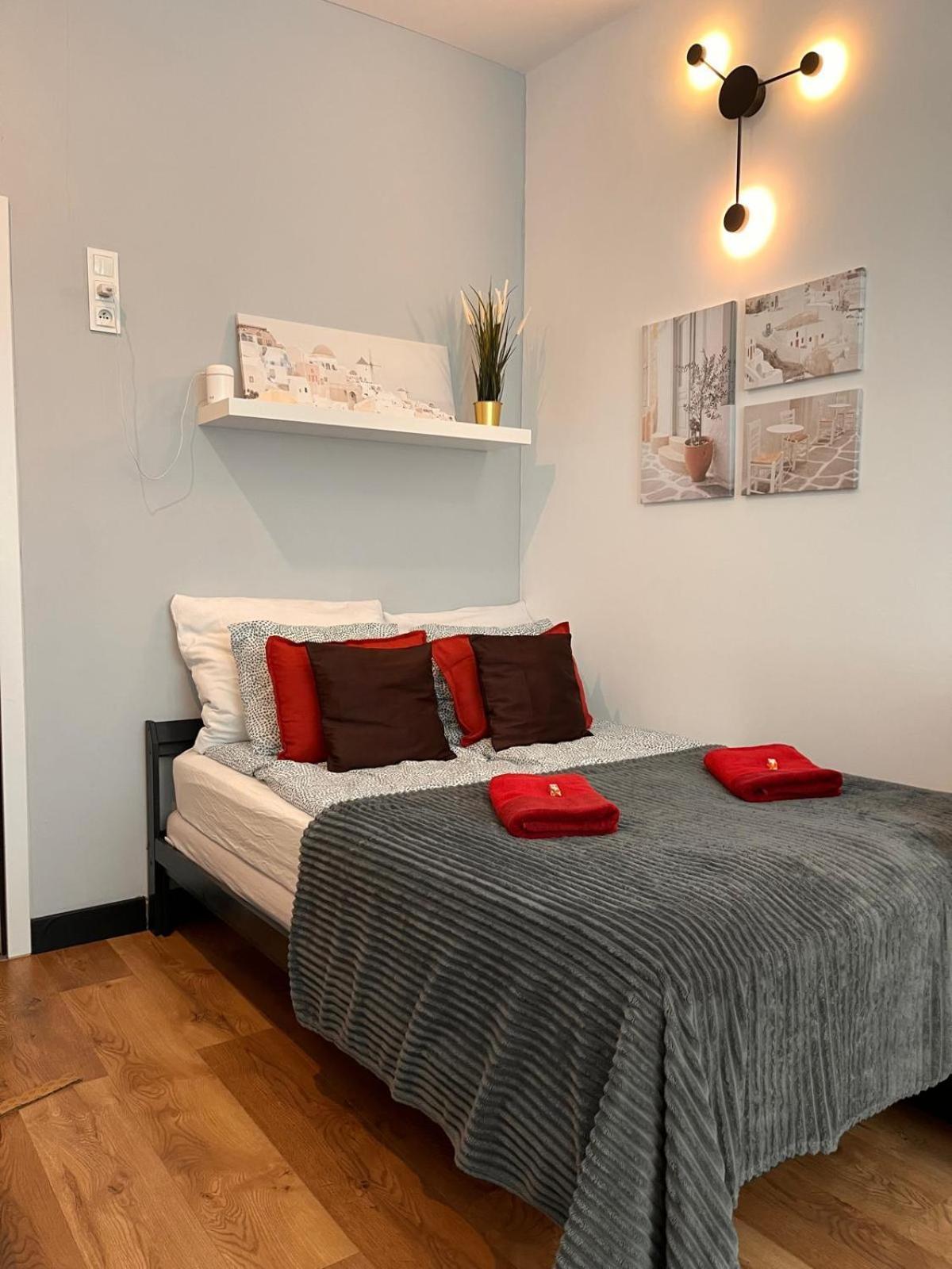 Super 1 Bed Room Condo In Warszawa Center Exteriör bild